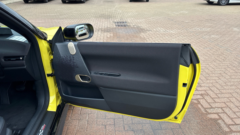 MINI Cooper 135kW E Sport 41kWh 3dr Auto Electric Hatchback